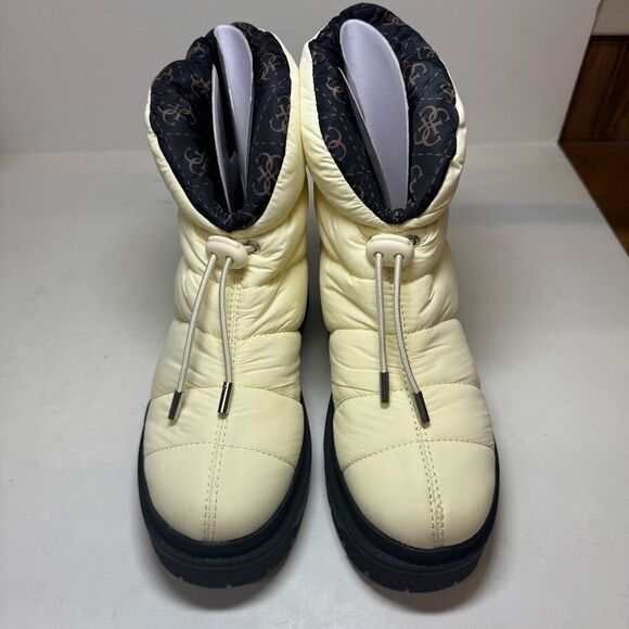 GUESS Womens 9.5 M Ivory Leeda Quilted Ankle Snow Boots NIB HZ3 - Picture 3 of 5